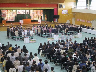 これからはぼくたちが荻野小学校をもっともっといい学校にしていきます。
