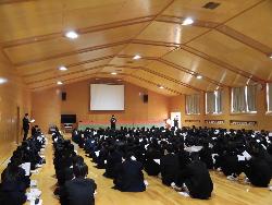 3年生入試に向けた事前指導の様子