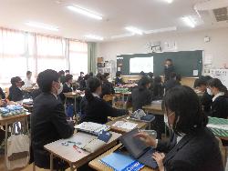 入試対策に取り組む3年生