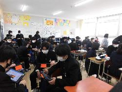 公開授業の様子（3年生国語科）