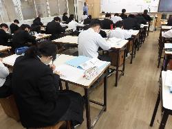 授業の様子（2年生美術）