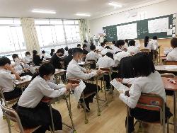 1年生テストの受け方の学習の様子