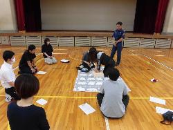 教職員心肺蘇生講習会の様子