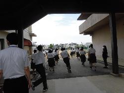 避難訓練の様子（避難時）