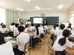 授業の様子（3年生国語）