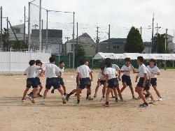 学年練習の様子（3年男子）ハカ