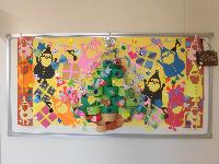 クリスマス掲示物（校長室前掲示板）
