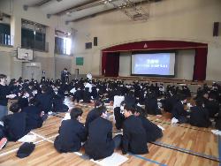 1年生学年レクの様子