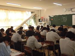 中間テストの様子（3年生）