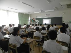 全校集会の様子