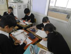 2年生社会授業の様子