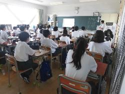 道徳の授業のようす（1年生）