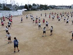 3年女子練習の様子（リズムなぎなた）