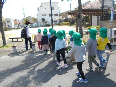 みんなでさんぽ