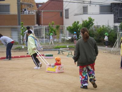 ママ引っ張って