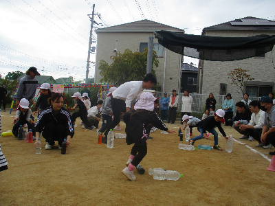 ペットボトル倒し