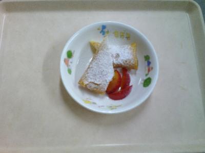 柿とりんごの春巻き