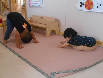 まねっこ２