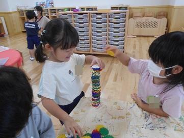 高く積み上げる