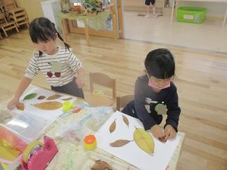 葉っぱはり