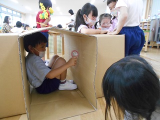 段ボール２