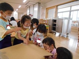 段ボール３