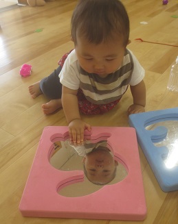 鏡に映る自分