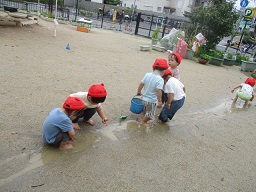 泥水の道